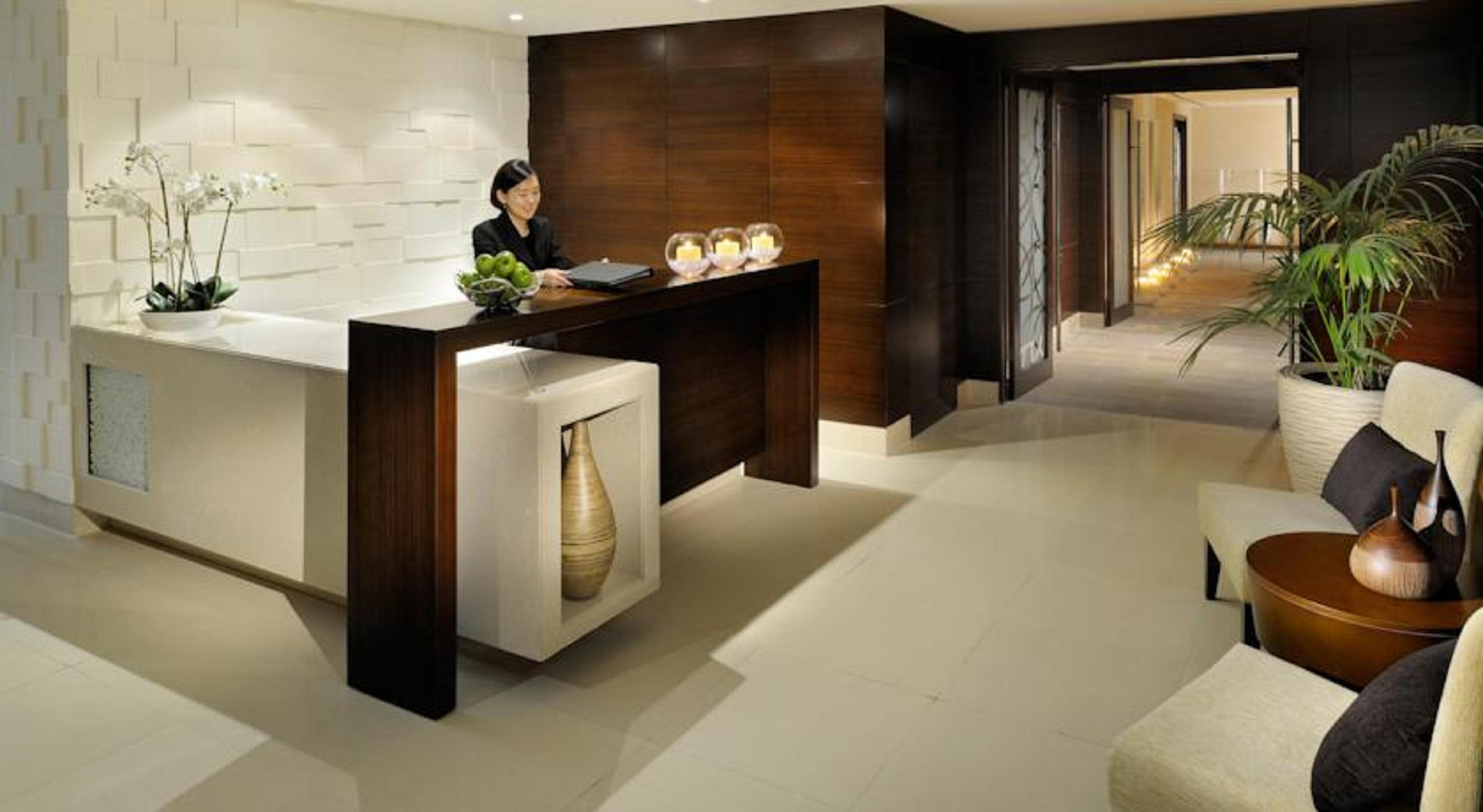 Asiana Hotel Дубай Экстерьер фото The reception area at the spa