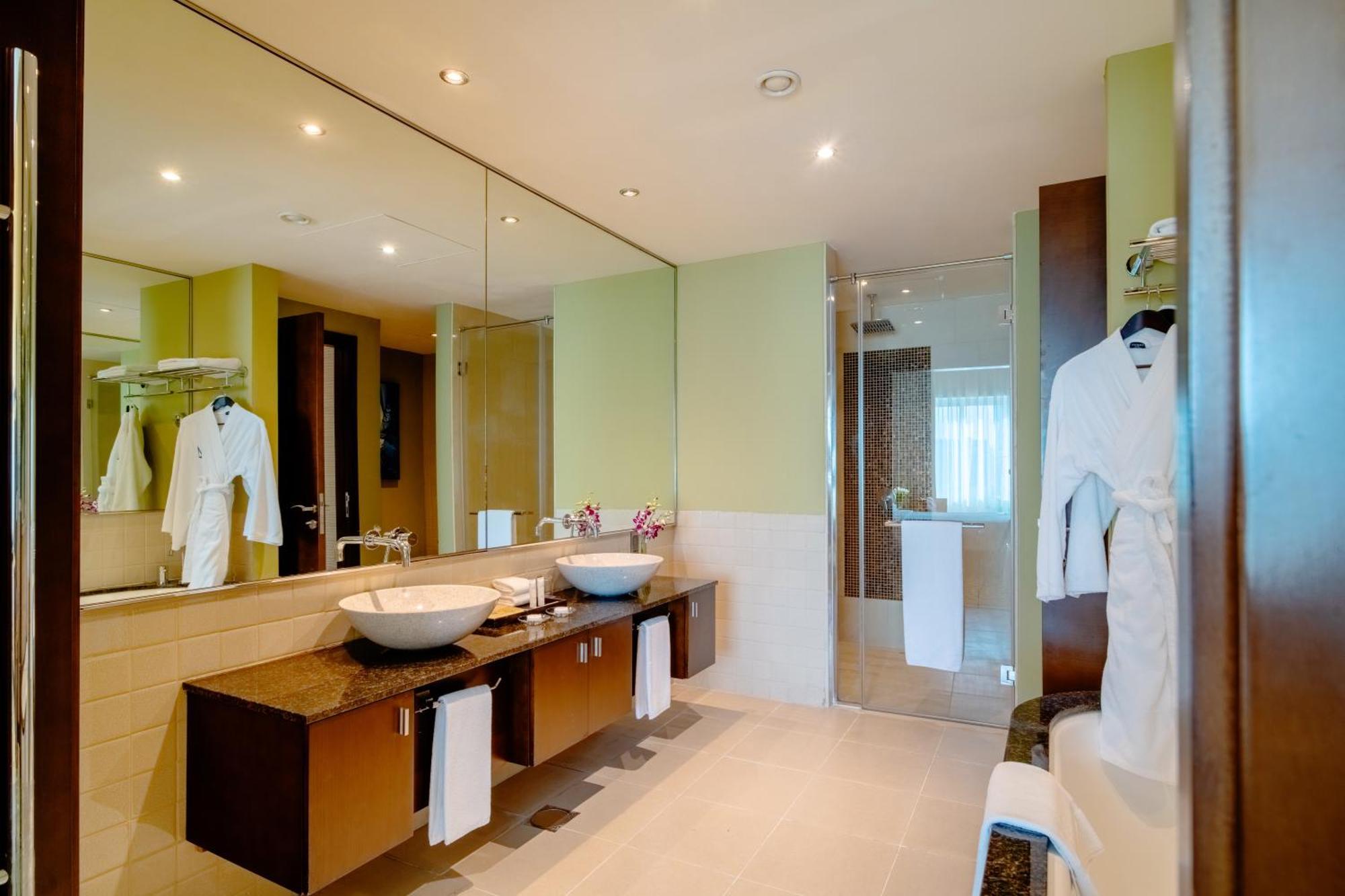 Asiana Hotel Дубай Экстерьер фото Bathroom