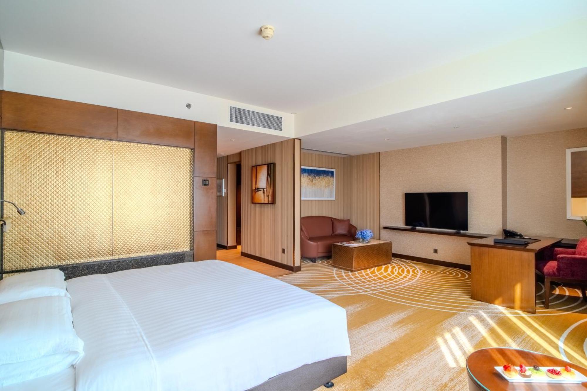 Asiana Hotel Дубай Экстерьер фото A room at the hotel
