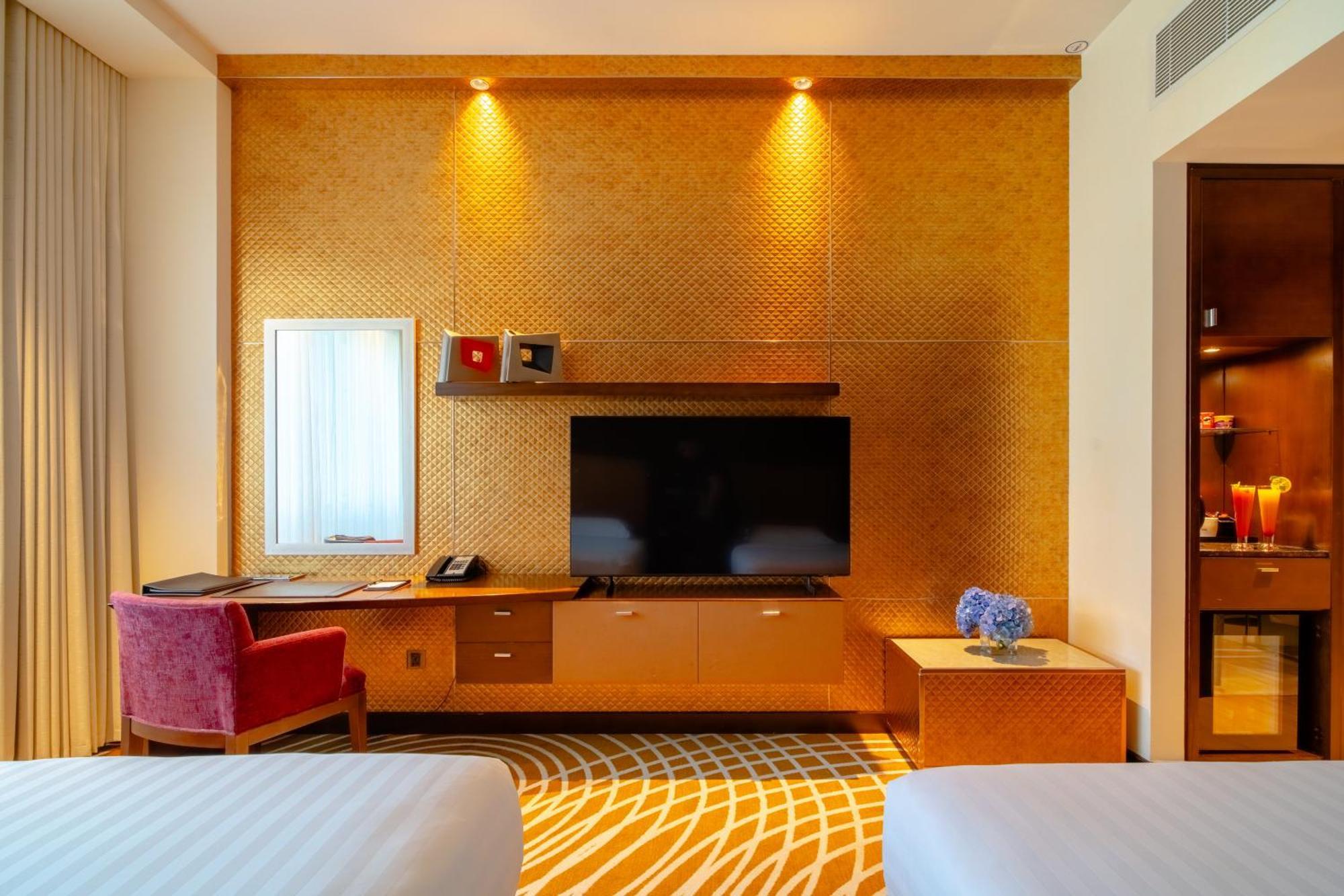 Asiana Hotel Дубай Экстерьер фото A room at the hotel